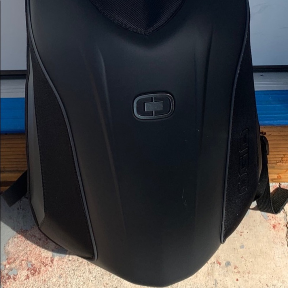 Ogio no-drag motorcycle back pack